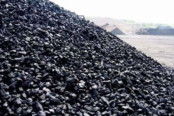 波兰民众熬夜排队抢购煤炭，为何连欧洲最大产煤国也缺煤？